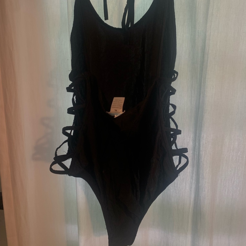 Side Lace-up Bodysuit!